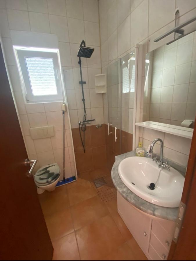 Elia Daire Vir Dış mekan fotoğraf