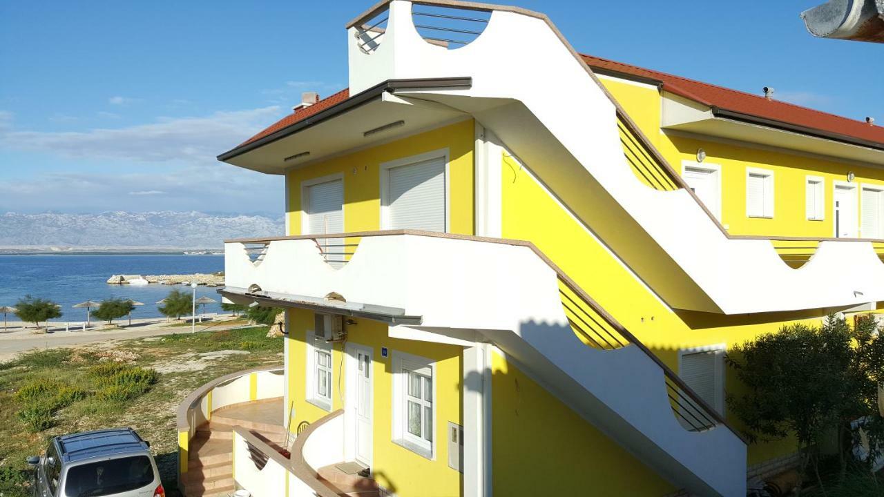 Elia Daire Vir Dış mekan fotoğraf